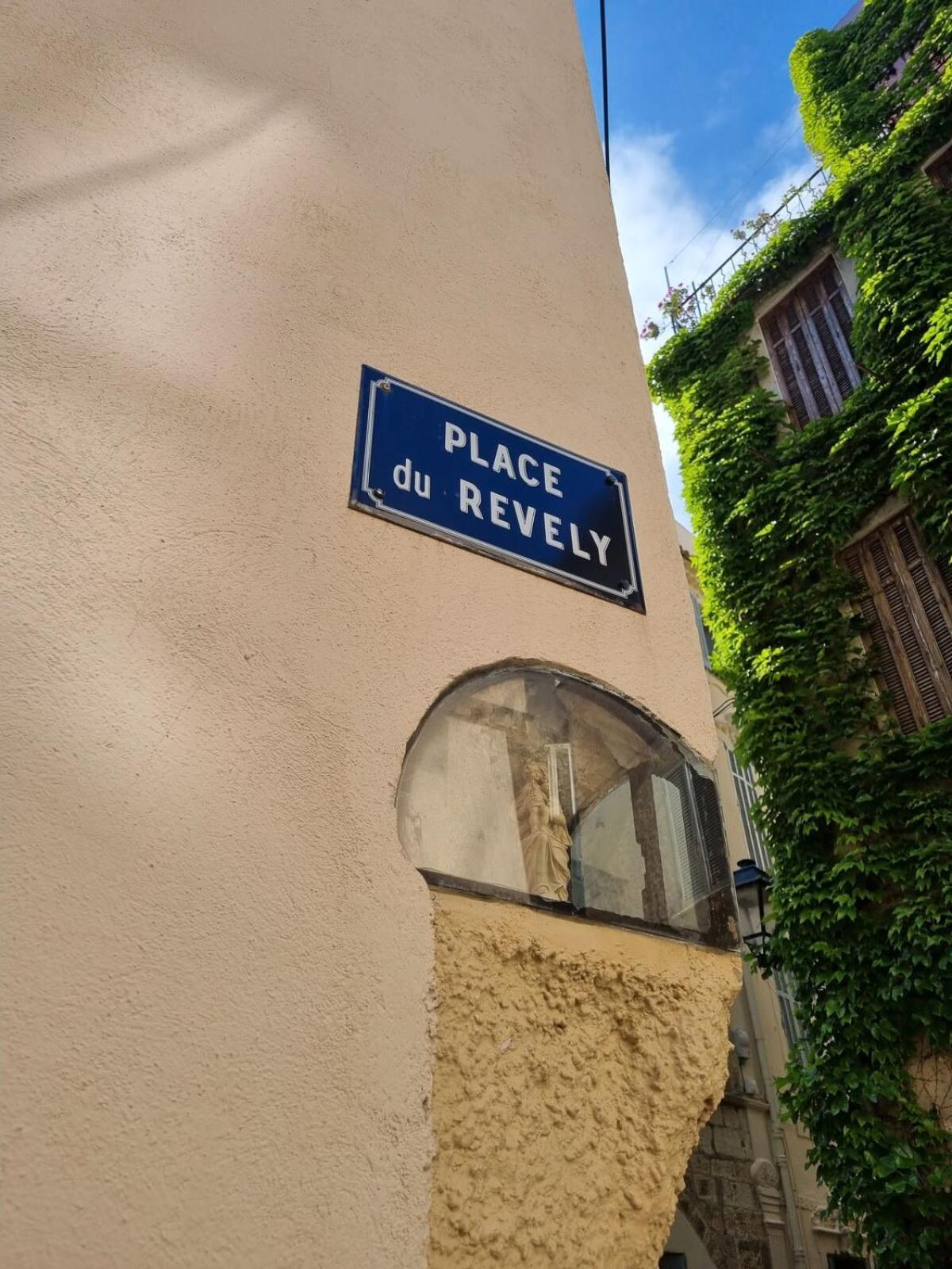 06An - Beautiful Apartment In The Heart Of Old Antibes Buitenkant foto