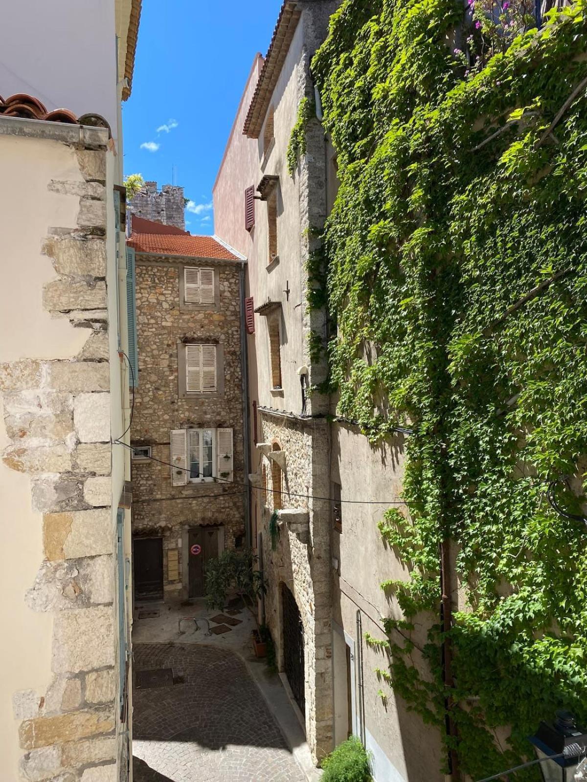 06An - Beautiful Apartment In The Heart Of Old Antibes Buitenkant foto
